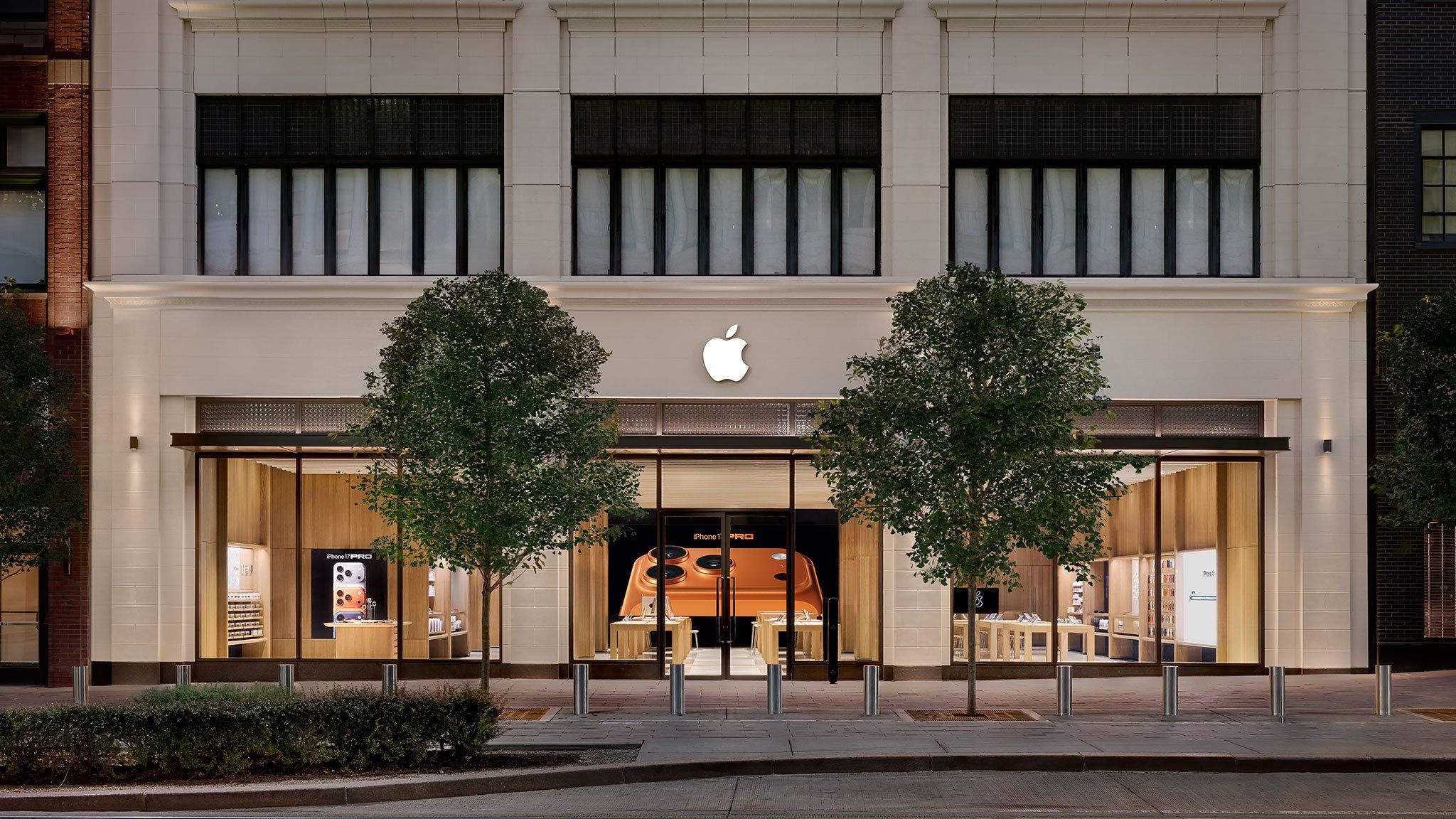 Titokzatos dobozok az Apple boltokban – mit rejthetnek?